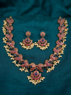 Fan Motif Kundan Necklace Set