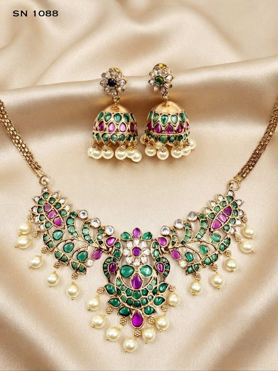 Wing Motif Kundan Necklace Set