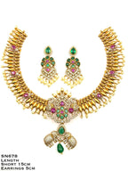 Short Necklace Set