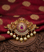 Royal Peacock Choti