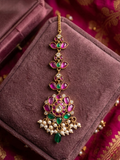 Kundan Maang Tikka