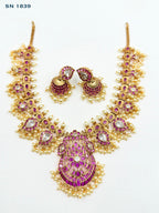 Short Necklace Set
