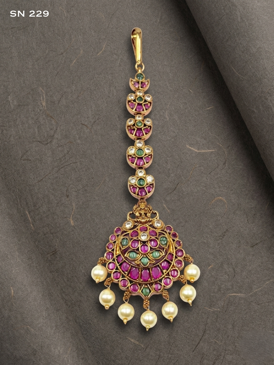 Traditional Artisan Maang Tikka