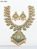Short Neckless Set