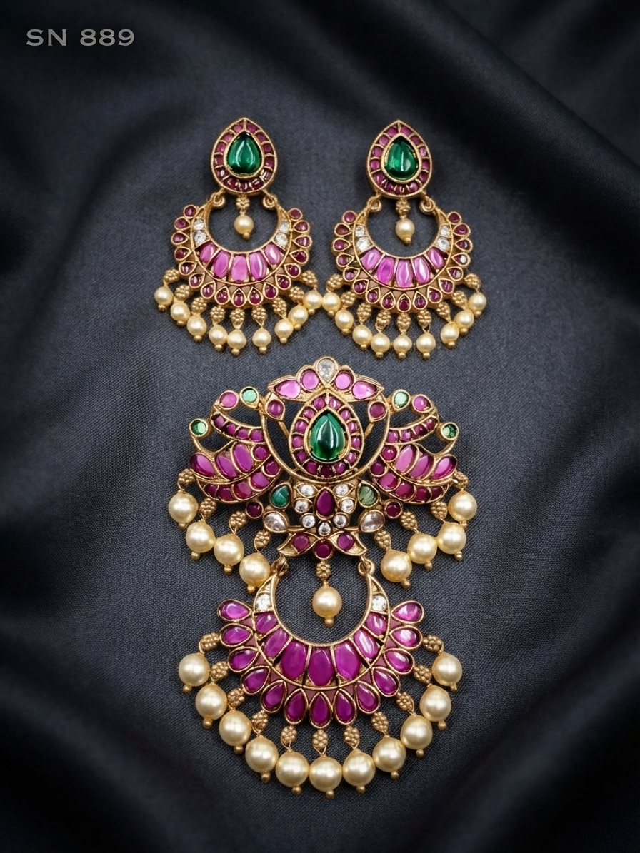 Chandbali Pendant with Matching Earrings