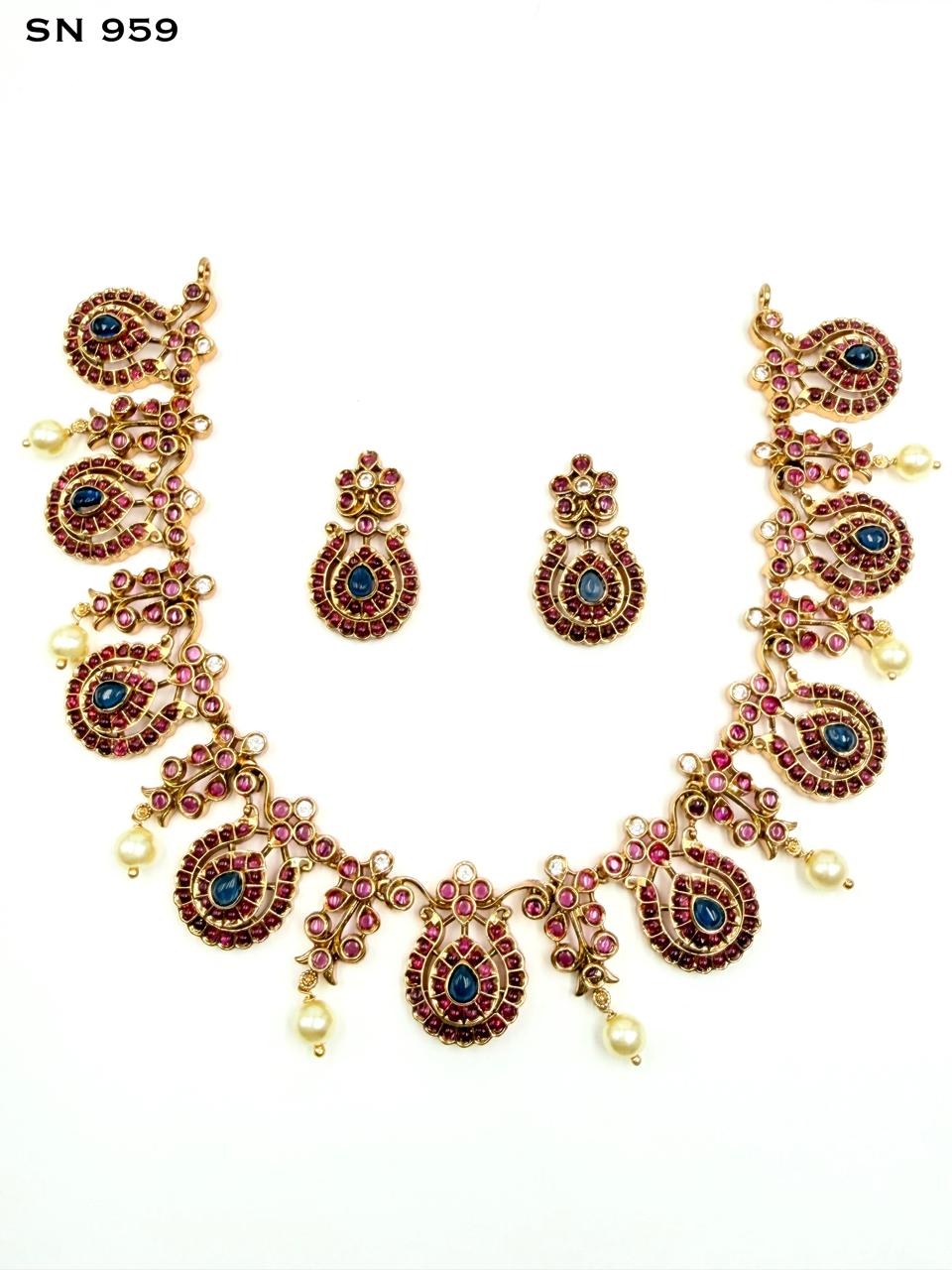 Antique Chandbali Cluster Necklace