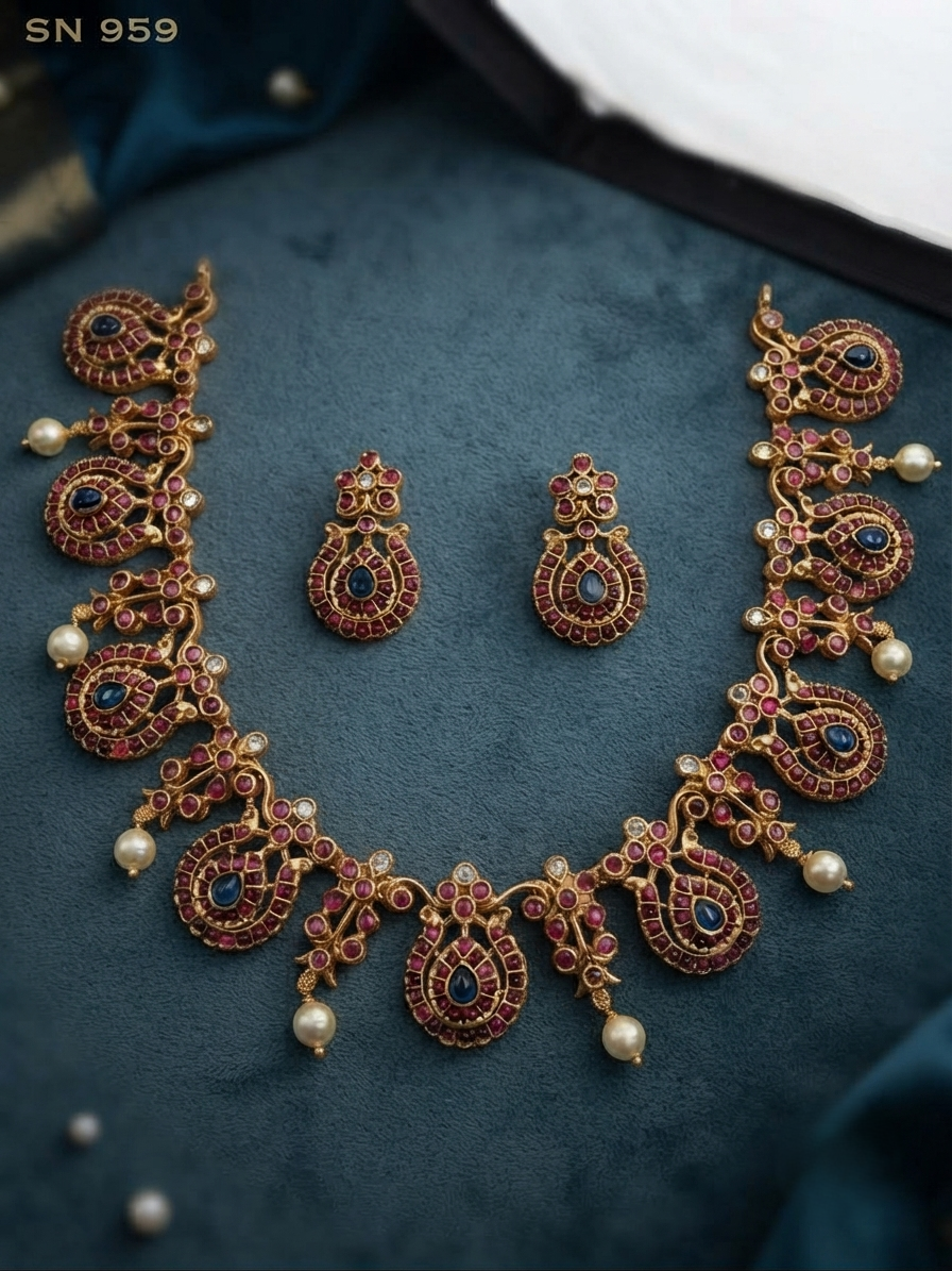 Antique Chandbali Cluster Necklace