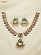 Multicolor Kundan Necklace Set