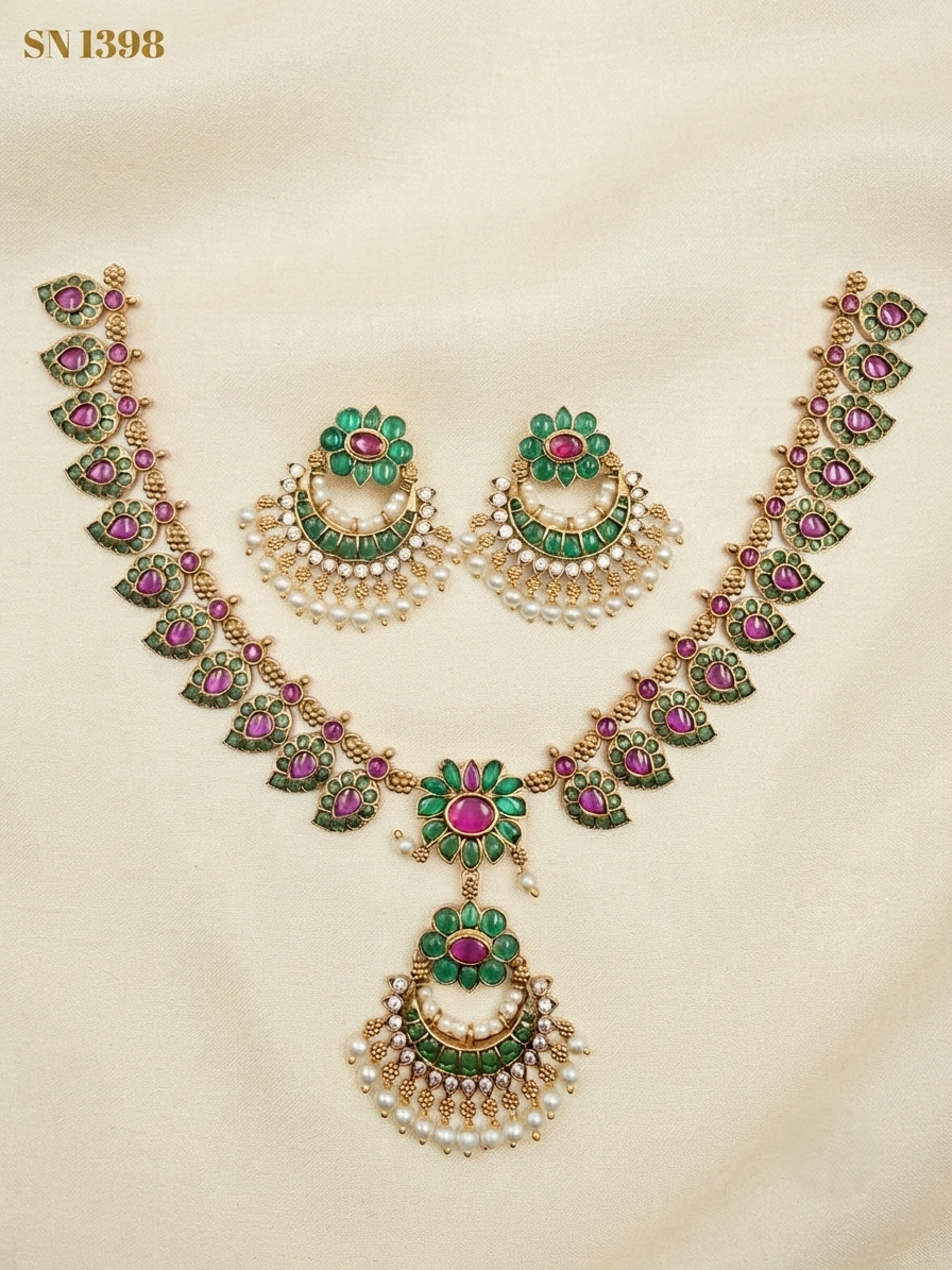 Multicolor Kundan Necklace Set