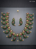 Cluster Short Necklace Set