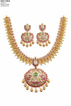 Temple Leaf Necklace Set