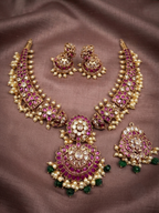 Vanki Design Kundan Necklace Set